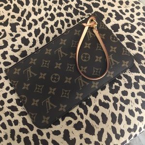 Authentic Louis Vuitton Neverfull Pouch- Monogram